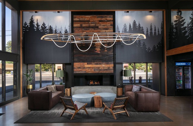 Waypoint Hotel