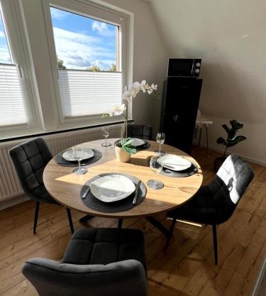 WD Living Wooden Black and White inkl Parkplatz