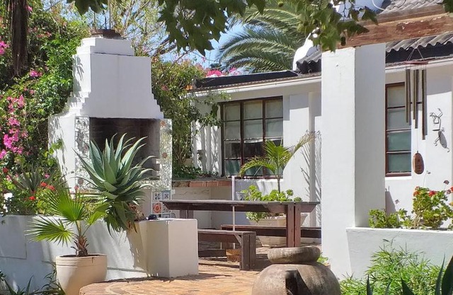 Weavers' Cottage