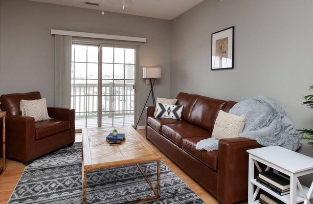 (*Weekly Discounts) Comfortable Flat near Iowa State University