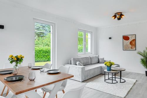 Weißes Einfamilienhaus in Vabali Nähe