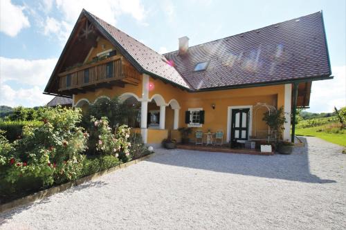 Weingut - Ferienhaus Sonja Rohrbacher