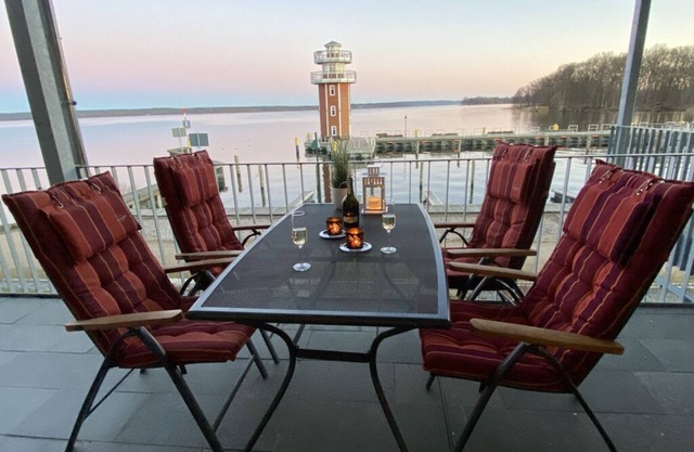 Weisses Haus Plau - Lake view apartment - SUITE with balcony