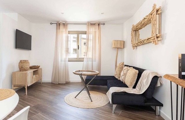 Welcome to my home! Recently renovated 3 bedroom apartment, in the neighborhood of Esplugues