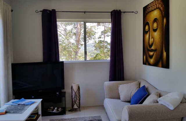 Welcome to a Tranquil & Private Space~Self-Contained Oasis with Modern Comfortsn
