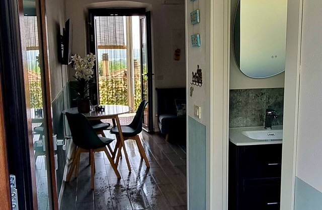 Welcome to Casa Enzo, located Bogno, not far from the beautiful Lake Maggiore.