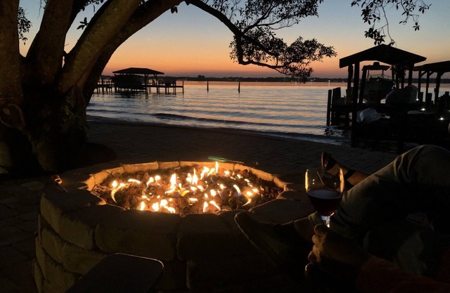 Welcome to Casa de la Playa w/boat option!