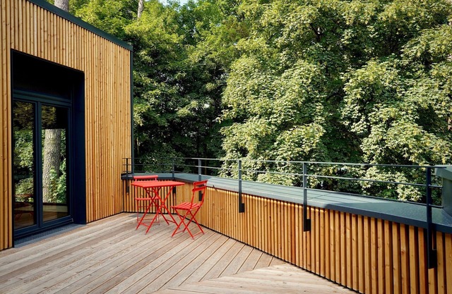 Welcome to our house by the lake. Nature & modern comfort come together here