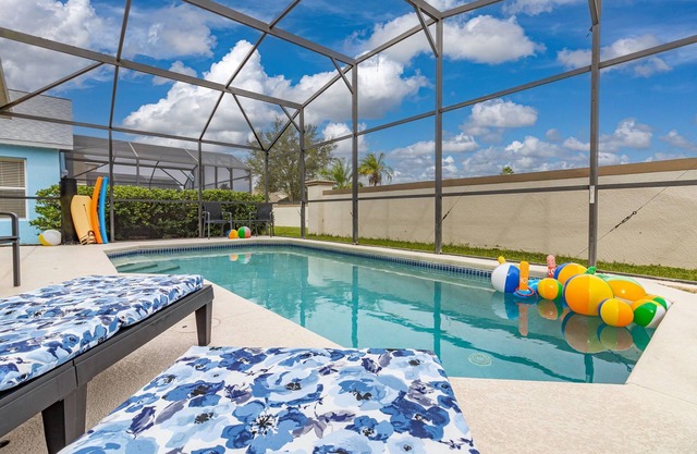 Welcome to Peaceful Palms in Southern Dunes Golf Community! Near Disney