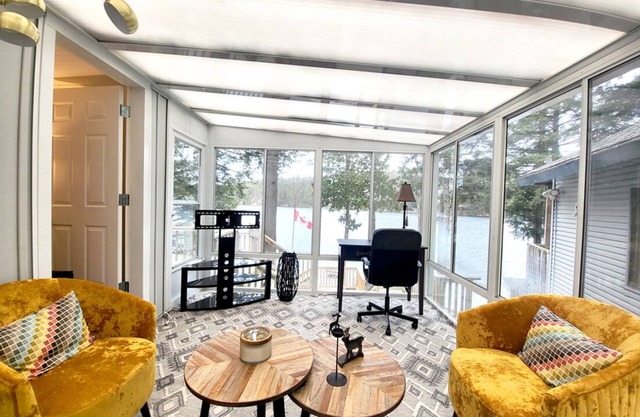 Welcome to Salerno Lake Cottage! a beautiful view of the lake!