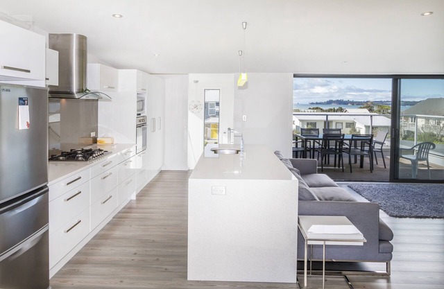 Welcome to Snells Ocean Views