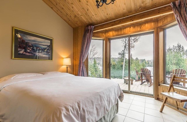 Welcome to the Chalets du Lac Grenier