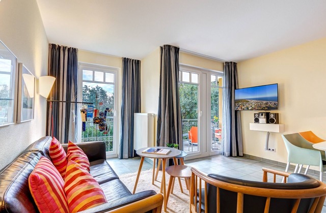 Welcome to the Schloonseevillen SV25 apartment in the Baltic seaside resort of Bansin.