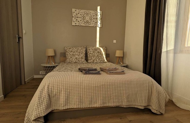 Welcome to this bright, comfortable and impeccably decorated studio!