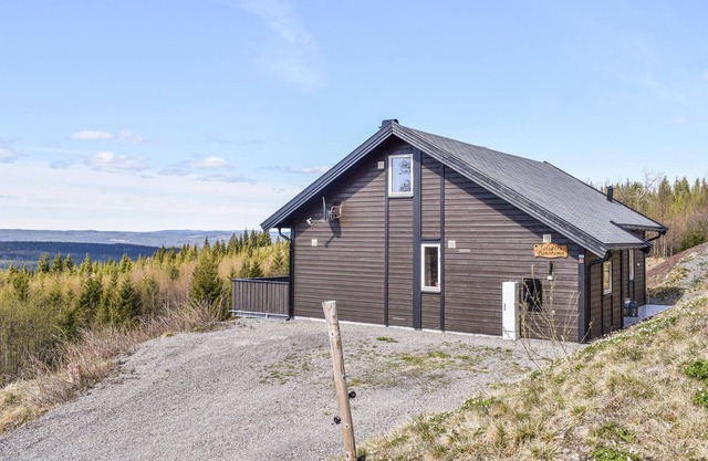 Welcome to this cozy cottage with views of Norefjell.
