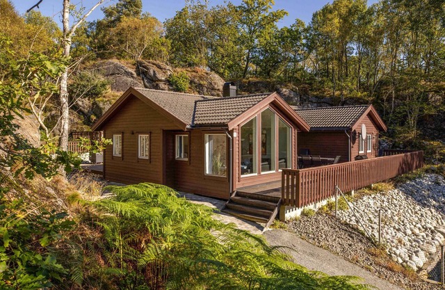 Welcome to this great vacation home in idyllic Liarvåg in Tysvær.
