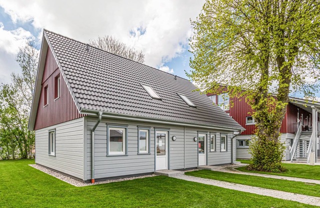Welcome to this inviting vacation home.