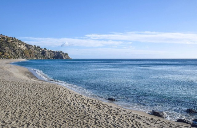 Welcome to this vacation apartment close to the sea and beach.