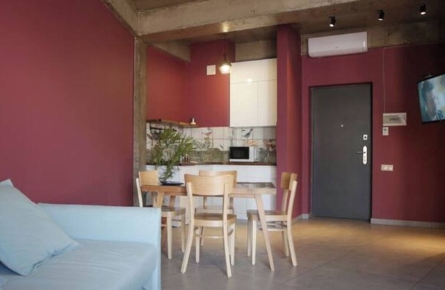 Welcome to Your Cozy, Modern Loft in the Heart of Old Batumi!