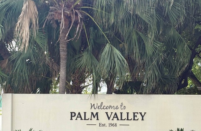 Welcome to your Palm Valley Country Club getaway