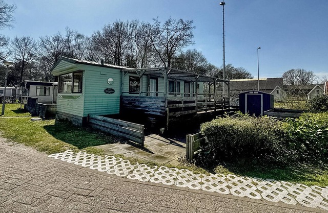 Welcome to your vacation in this inviting vacation home with plenty of activity options.