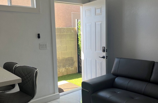 Welcoming apartment with AC in North Las Vegas