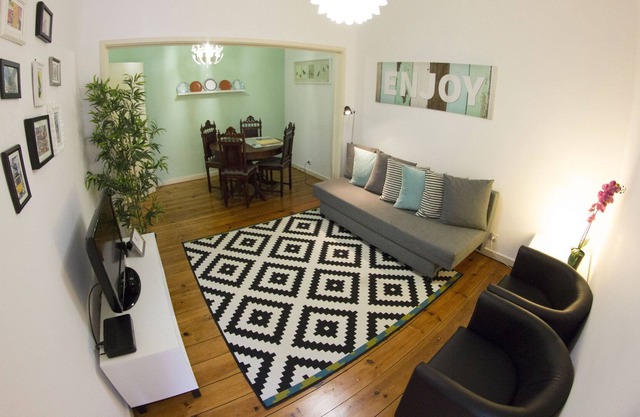 WELCOMING COZY LISBON APARTMENT