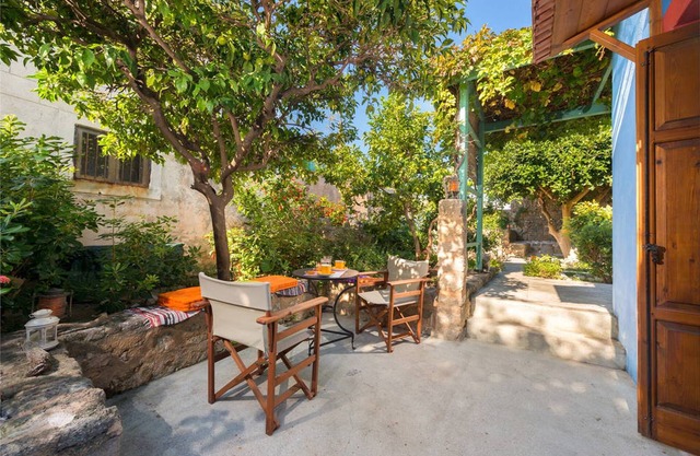 Welcoming house in Medieval Town