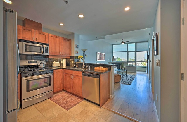 Welcoming San Diego Retreat w/Balcony!