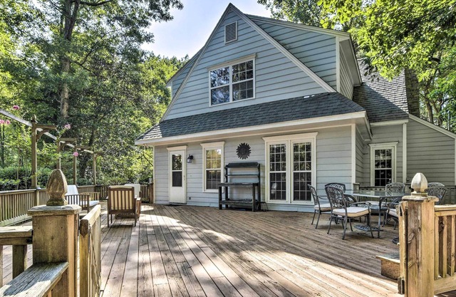 Welcoming Wake Forest Abode < 2 Mi to Dtwn!