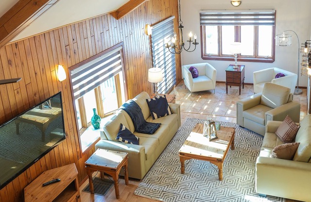 Well equipped Chalet & newly renovated in 2022 with lots of rooms!