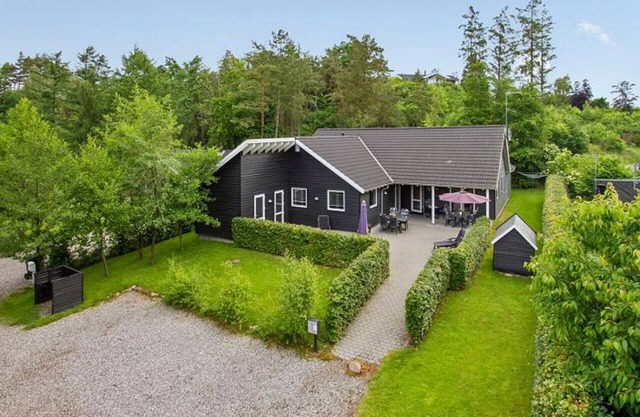 Well-equipped cottage on the outskirts of the port city of Ebeltoft