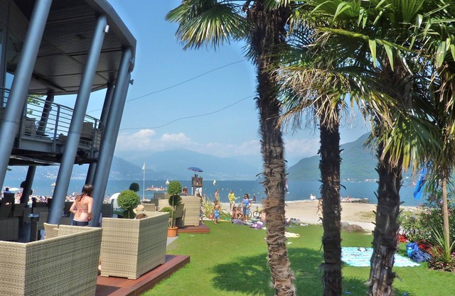 Well-kept FEWO 2 pers.100 m to the beach with covered private terrace, parking lot