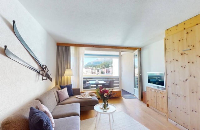 Well-kept holiday apartament house in a prime location in St.