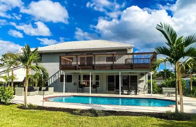 Wellington Family Pool House