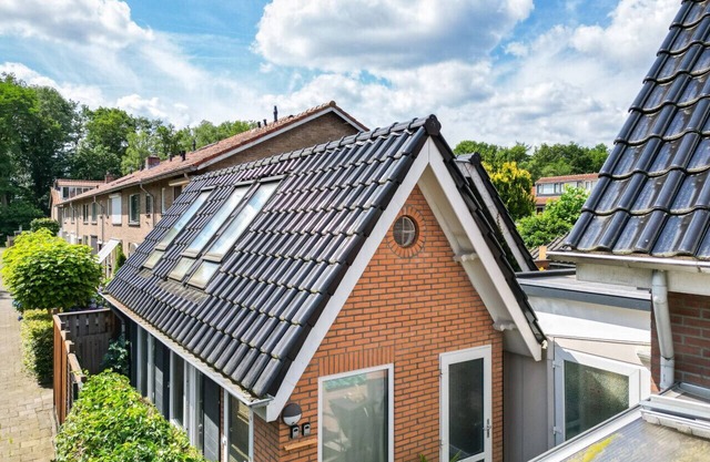 WELLNESS apartment Apeldoorn with JACUZZI/SAUNA