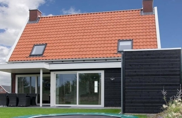 Wellness villa with spa, sauna and nearby sea