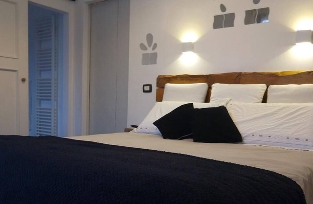 WELNESS ROOM Chromoterapy Jacuzzi Garden