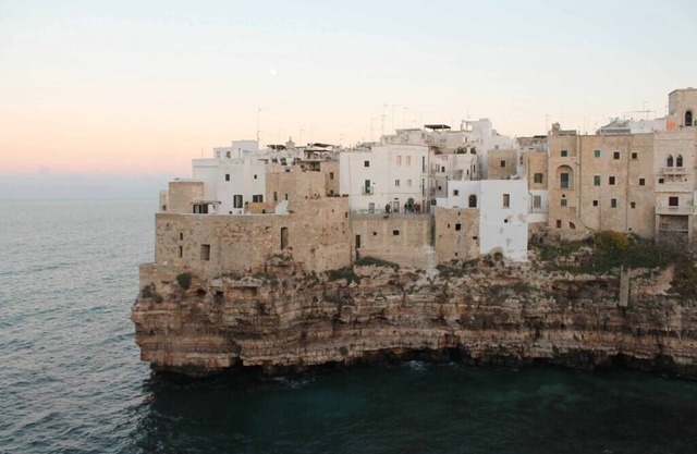 WePuglia-App.to Lapilli e Coralli, 400m from downtown & city beach,A/C,WiFi