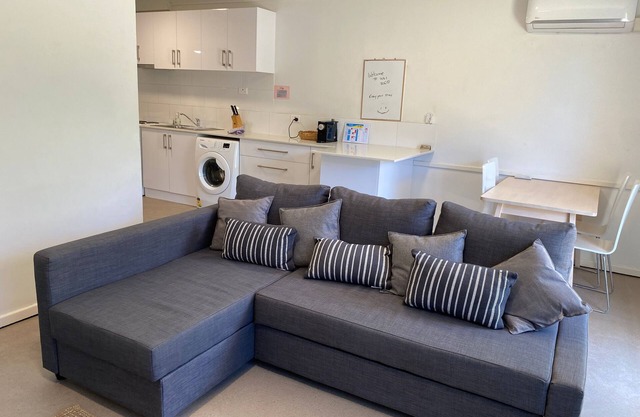 West Beach Lagoon 206 - Sleeps Three! Value!