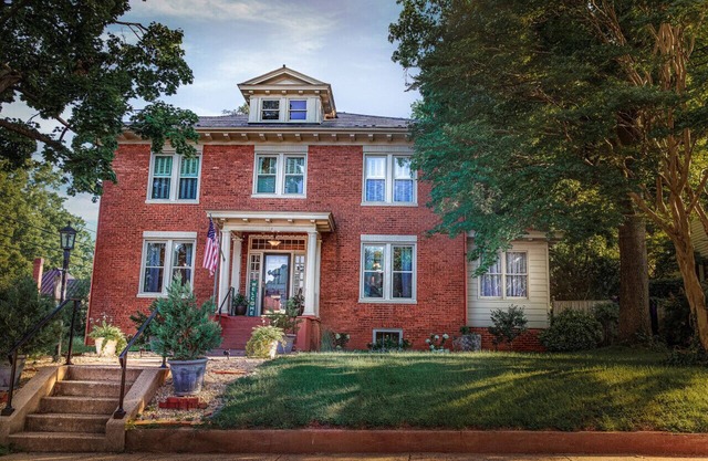 West Park Gardens | Entire House-4BR | Culpeper