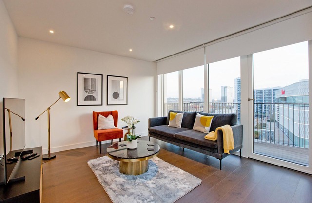 Westfield Living With City Views