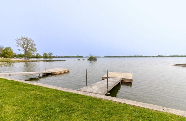 Westlake Cottages Prince Edward County