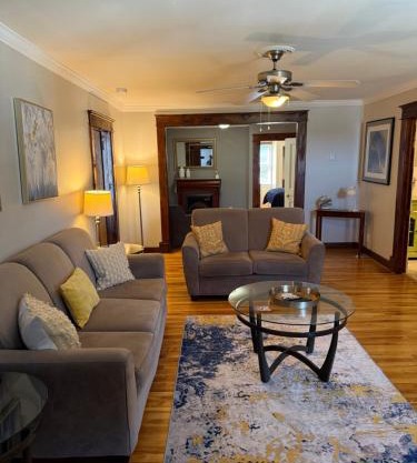 Westmount Manor Unit 5 - 3 Bedroom Apartment