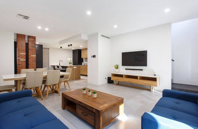 Westside Retreat - Perth CBD