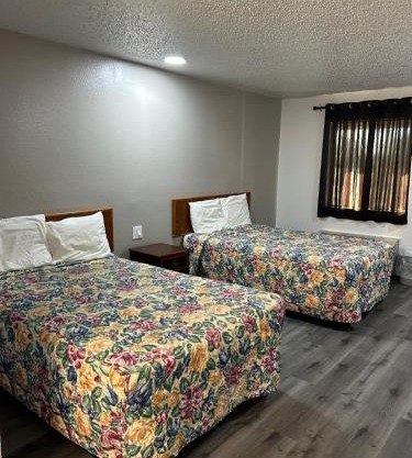 Westworld Country Inn