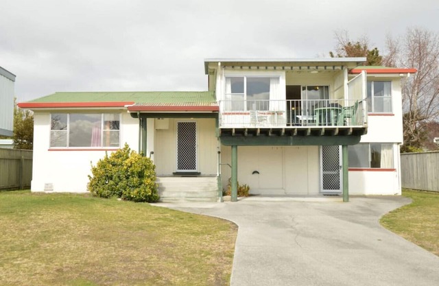 Wharewaka · Classic holiday spot, memories at Wharewaka Beach