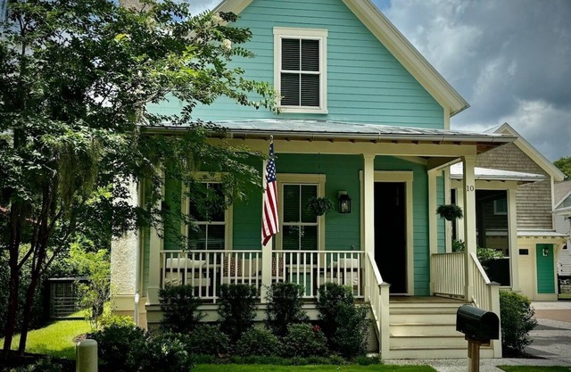 Wharf Street Coastal Escape - 3BR Old Town Luxury
