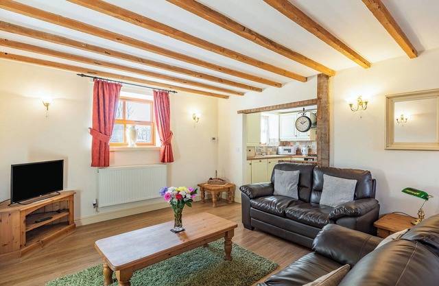 What a wonderful holiday cottage for a romantic break away.