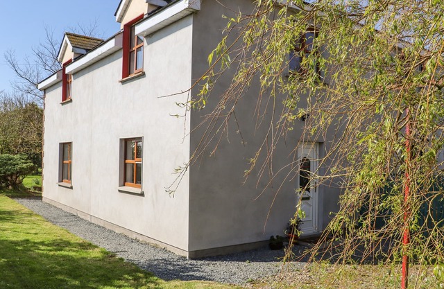 WHEATFIELD LODGE, pet friendly in Fethard-On-Sea, County Wexford